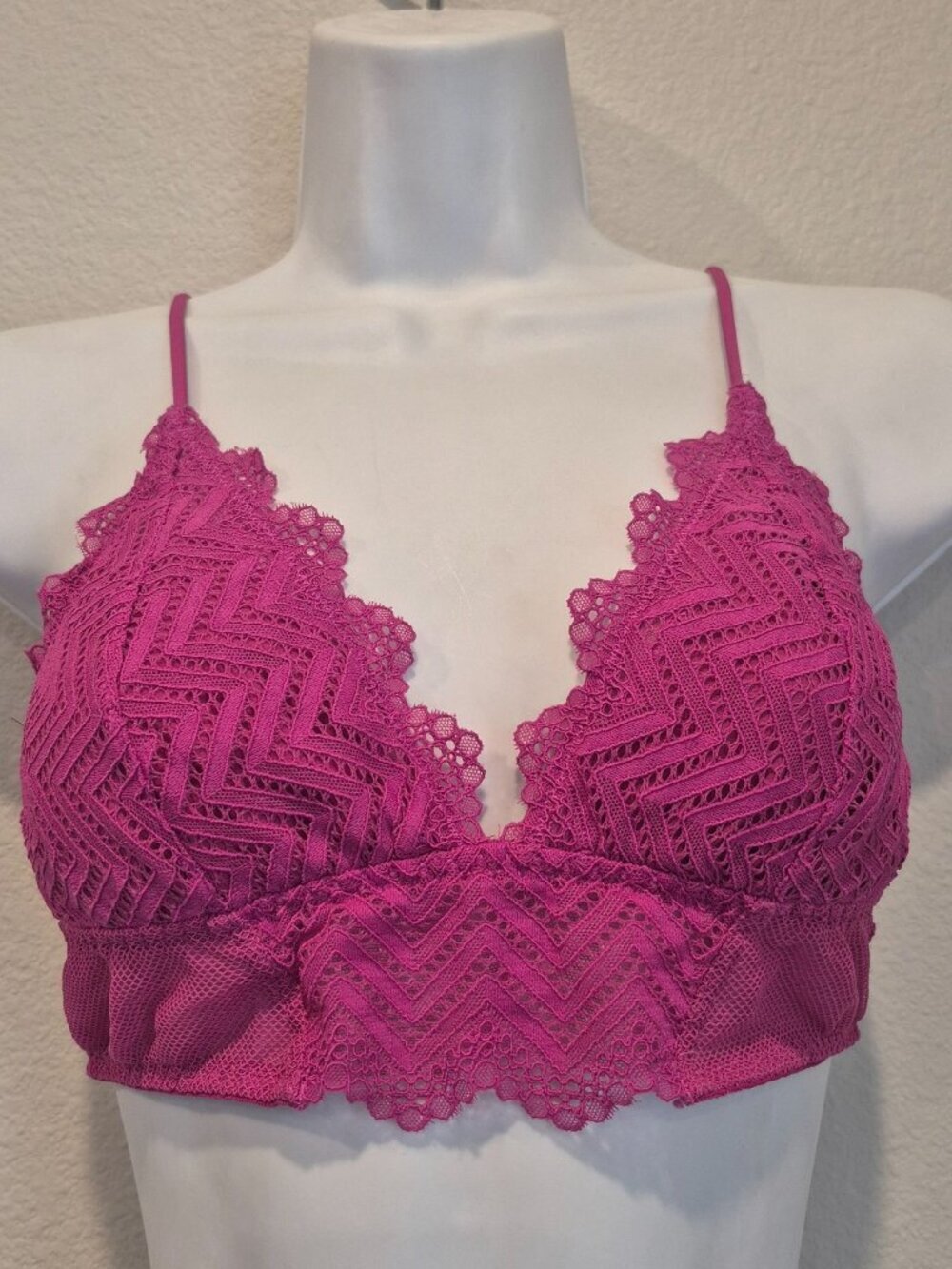 Evereve Cosabella Bralette Pink Floral Lace Wireless Adjustable Mesh Medium